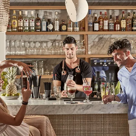 Mykonos Ammos - Small Luxury Of The World 호텔 오르노스